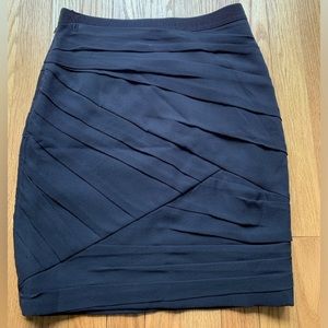 DKNY   Cotton Stretch Tiered Black Pencil Skirt, size 4